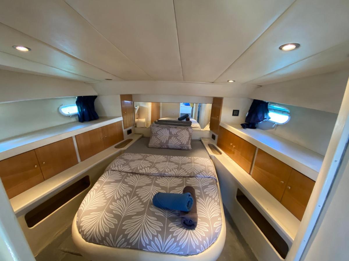 Hotel - Divali - Duerme En Un Confortable Yate En Barcelona Sant Adrià de Besòs Esterno foto